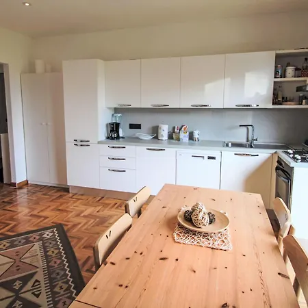 Apartment Il Ciliegio By Interhome Maccagno