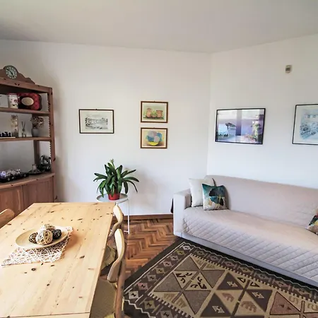 Apartment Il Ciliegio By Interhome